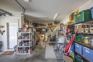 Beautiful custom-built 3BR/2BA home in the highly sought-after - photo 31