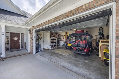 Beautiful custom-built 3BR/2BA home in the highly sought-after - photo 32