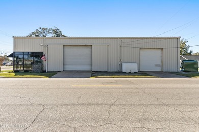 NEW PRICE makes this an even more incredible opportunity in - photo 2