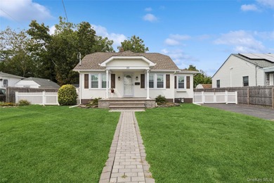 (private lake, pond, coastal) Home Sale Pending in Patchogue New York