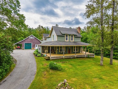 Welcome to 11 North Point Rd, a completely updated classic - photo 3