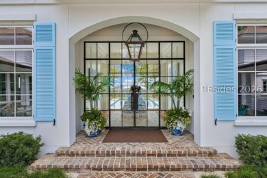 This spectacular home in Spanish Wells Plantation was - photo 4