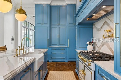 This spectacular home in Spanish Wells Plantation was - photo 8