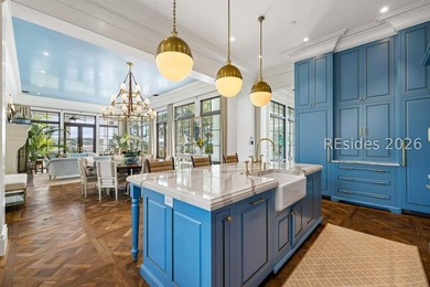 This spectacular home in Spanish Wells Plantation was - photo 9