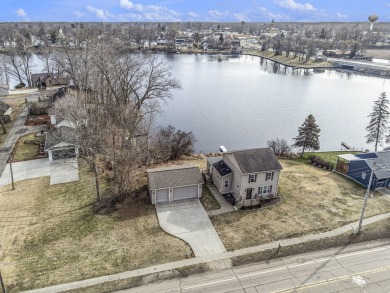 Maple Lake Home For Sale in Paw Paw Michigan
