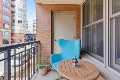 Welcome to 20 Ave at Port Imperial-a bright and spacious - photo 7