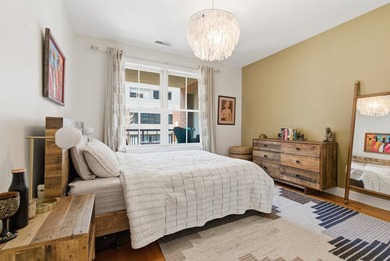 Welcome to 20 Ave at Port Imperial-a bright and spacious - photo 8