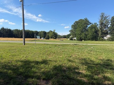 Waterfront lot with pier ready for you to build your summer - photo 12