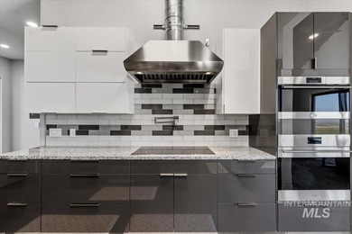 Welcome to one of the most remarkable private estates in the - photo 15