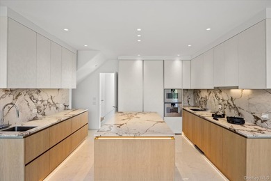 Welcome to this stunning fully renovated contemporary residence - photo 16