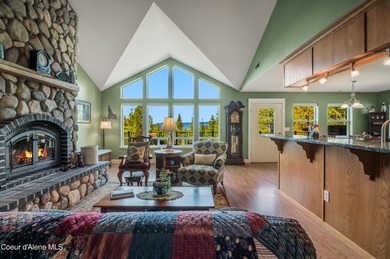 MOTIVATED SELLER! If you're ready to trade traffic, noise, and