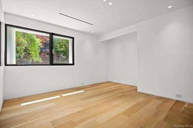 Welcome to this stunning fully renovated contemporary residence - photo 36