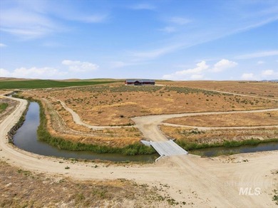Welcome to one of the most remarkable private estates in the - photo 38