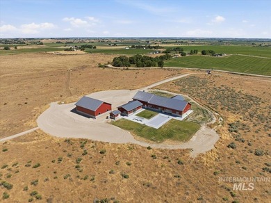 Welcome to one of the most remarkable private estates in the - photo 41
