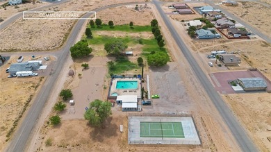 Beautifully maintained 3-bedroom, 2.5-bath home located in the - photo 46