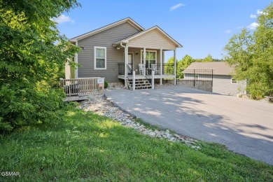 Lake Home For Sale in Sevierville, Tennessee