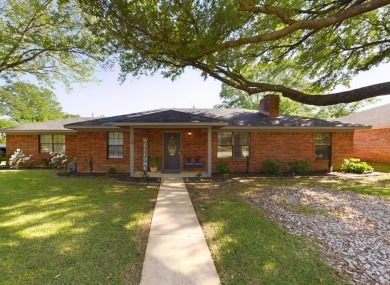 Lake Home Sale Pending in Whitehouse, Texas