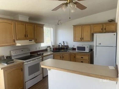 OUTSTANDING VALUE! 433A Filed, Home on permanent foundation - photo 7