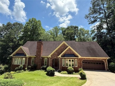 Lake Home Sale Pending in Roswell, Georgia