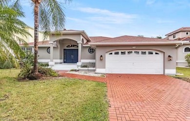 Caloosahatchee River Home For Sale in Cape Coral Florida