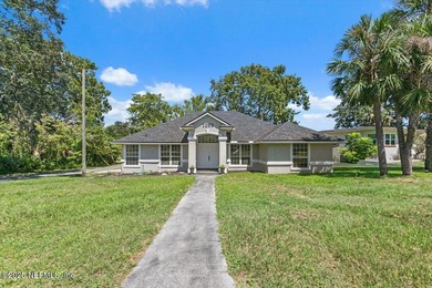 St. Johns River Home For Sale in Jacksonville Florida
