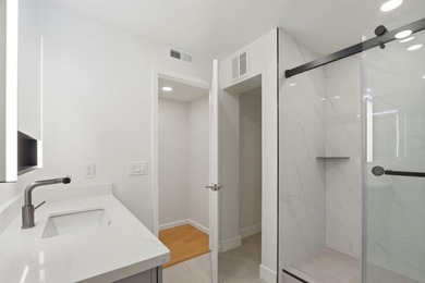 1st-floor, corner unit in an excellent location, close to - photo 38