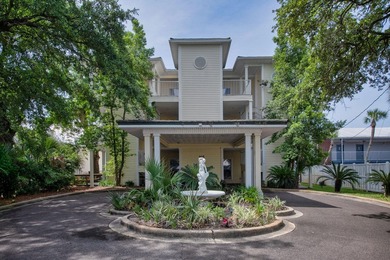Welcome to an exceptional waterfront residence in the heart of - photo 1