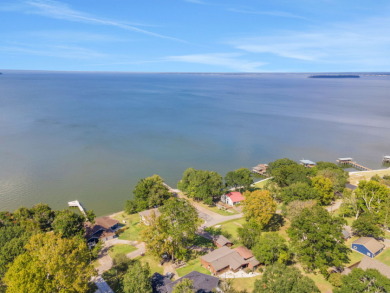 Lakeside Living At Its Finest - photo 31