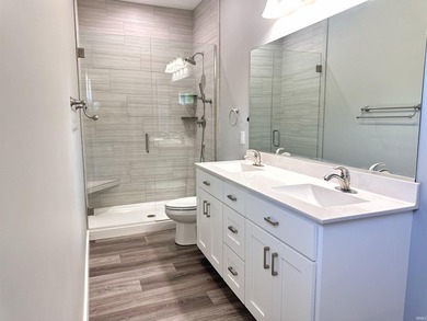 Built in 2022 and conveniently located just minutes from Lake - photo 11