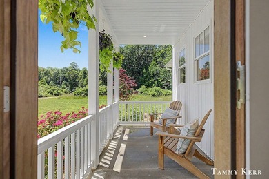 Welcome to 7067 118th, an enchanting Southern cottage just - photo 18