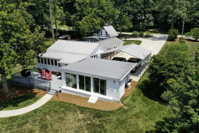One Level Lakefront Home, level lot w/Private Dock & Boat House - photo 4