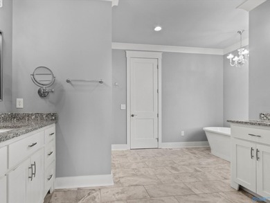 Live the Lake Guntersville lifestyle at 108 Lake Creek Drive! - photo 21