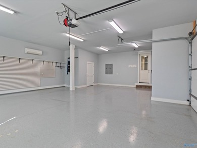 Live the Lake Guntersville lifestyle at 108 Lake Creek Drive! - photo 37