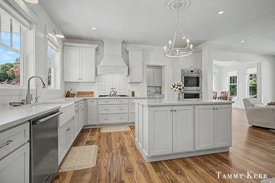 Welcome to 7067 118th, an enchanting Southern cottage just - photo 41