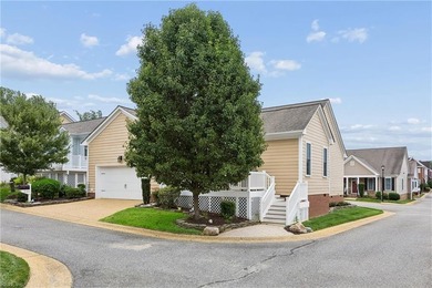 Gorgeous, all one level, three bedroom home in the sought after - photo 41