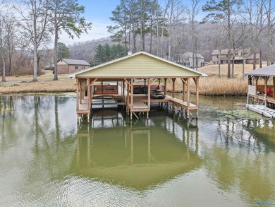 Live the Lake Guntersville lifestyle at 108 Lake Creek Drive! - photo 44