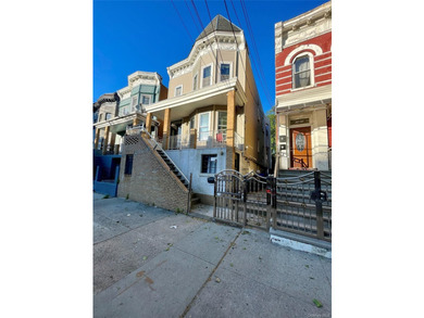 Calling All Investors Don't miss this opportunity to own 1822 - photo 2