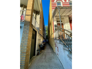 Calling All Investors Don't miss this opportunity to own 1822 - photo 3