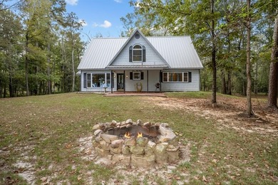 Toledo Bend Lake Home For Sale in Hemphill Texas