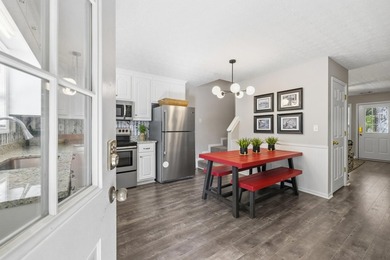 Turnkey. Renovated. Lake views + boat slip! Completely renovated - photo 13