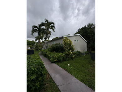 Charming mobile home featuring 3 bedrooms, 2 bathrooms, All age - photo 15