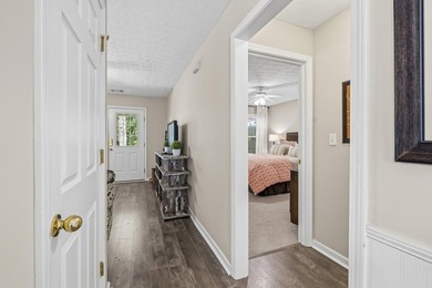 Turnkey. Renovated. Lake views + boat slip! Completely renovated - photo 19