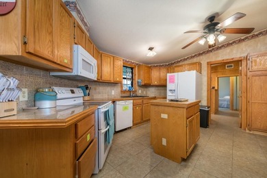 The ultimate lakefront escape, just in time for summer! Sitting - photo 20