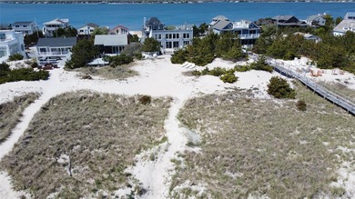 This Westhampton oceanfront beach house is an oasis of easy - photo 25