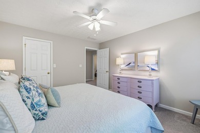 Turnkey. Renovated. Lake views + boat slip! Completely renovated - photo 38
