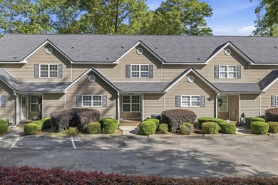 Turnkey. Renovated. Lake views + boat slip! Completely renovated - photo 45