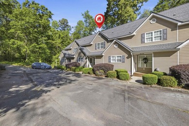 Turnkey. Renovated. Lake views + boat slip! Completely renovated - photo 46