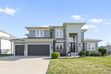 Lake Home For Sale in Lees Summit, Missouri