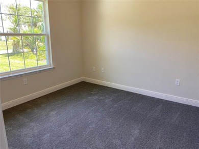 MAJOR PRICE REDUCTION!!! New construction. Move in ready - photo 9