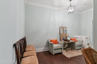 Exceptional opportunity to own a beautifully renovated, turnkey - photo 20